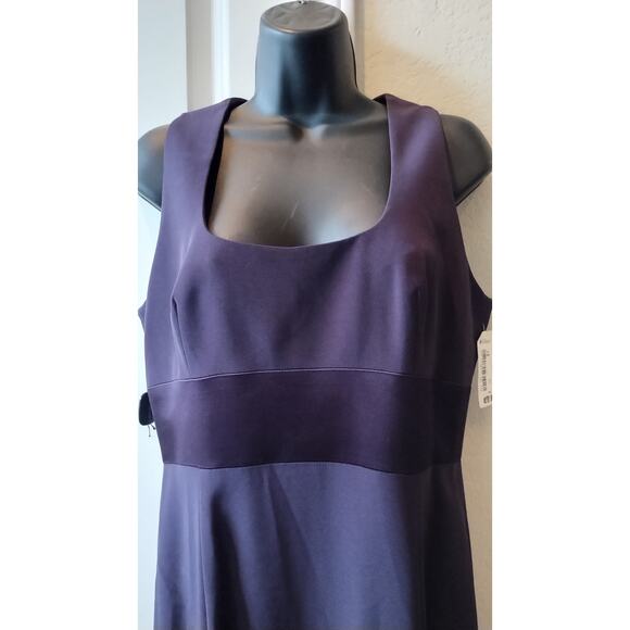 NWT Tahari Plum Straight Dress with Square Neckline size 10. - Picture 2 of 16